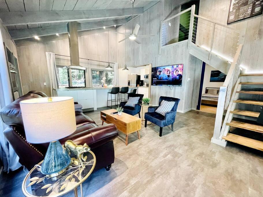 فيلا Modern House W. Fast Internet In 1 Acre Land Occidental المظهر الخارجي الصورة