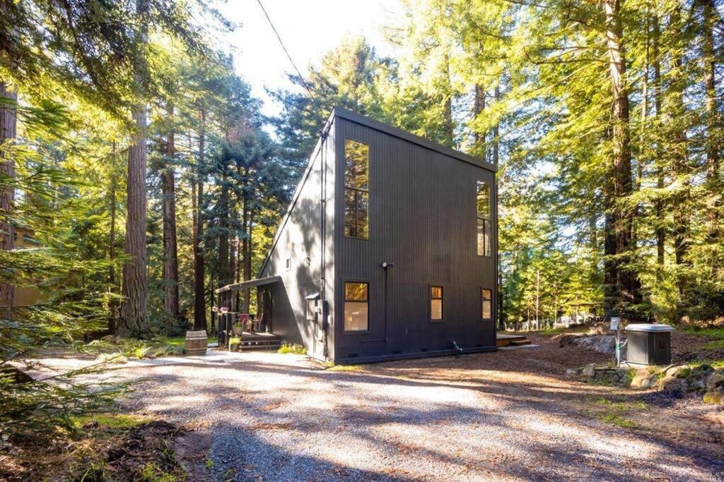 فيلا Modern House W. Fast Internet In 1 Acre Land Occidental المظهر الخارجي الصورة